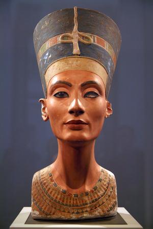 Berlin bust 1.jpg