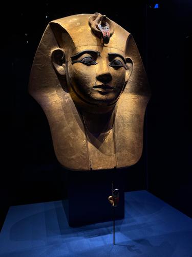 EES on Tour at Ramses and the Pharaoh’s Gold_Amenemope and Senwosret II uraeus