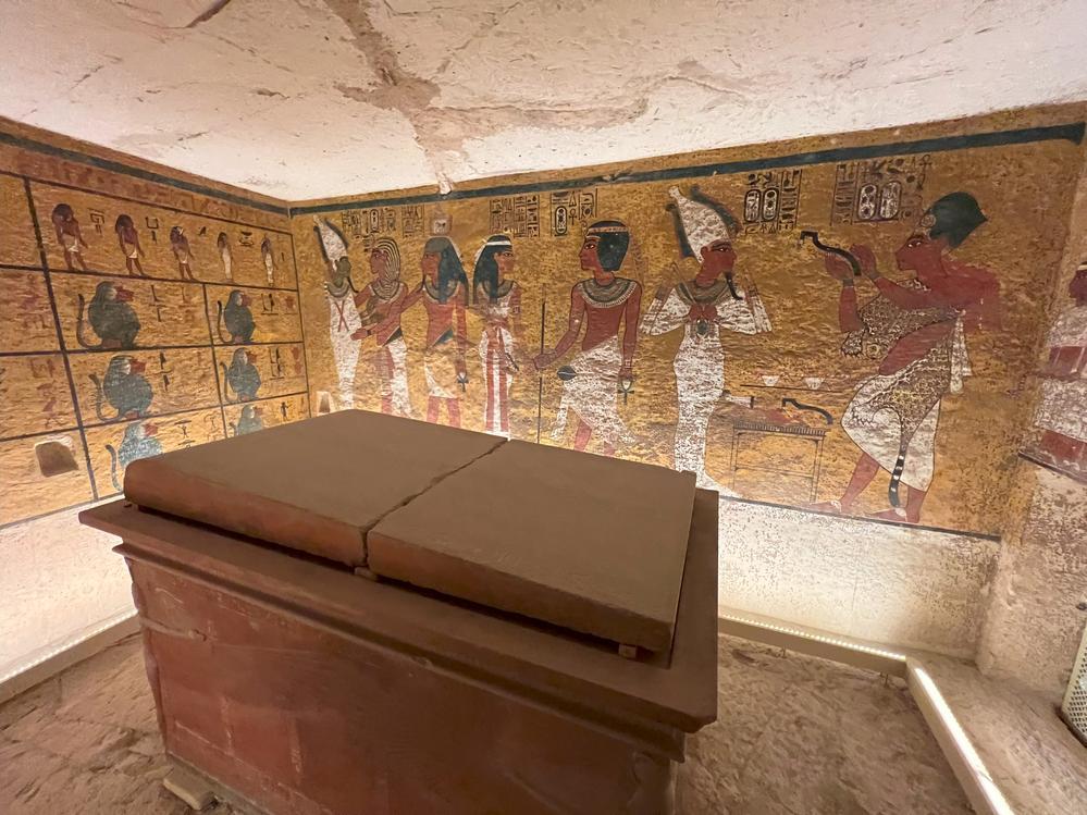 25 11 29_Brown_These Thy Libations, Osiris_Tutankhamun's tomb