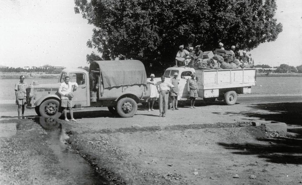 LS.12 Arkell’s Excavations in Sudan_Esh Shaheinab trucks_MISC.SLI.02.07.jpg