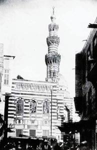 26 06 27_‘Preserving’ Egyptian Heritage_Bakhoum_Minaret of the mosque of Qijmās al-Isḥāqī before
