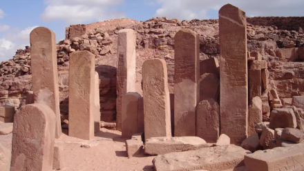 Clayton_Middle Egyptian Reading Texts_Stelae_Temple of Hathor, Serabit el-Khadim, South Sinai, Egypt