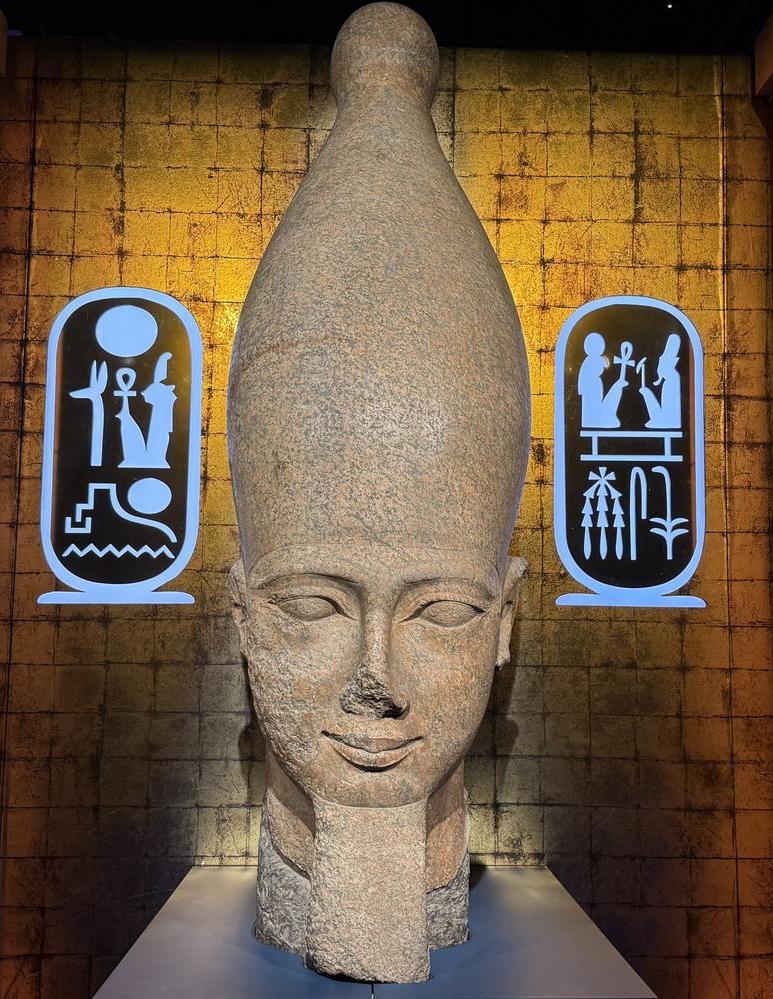 EES on Tour at Ramses and the Pharaoh’s Gold_Entrance to exhibition_colossal statue