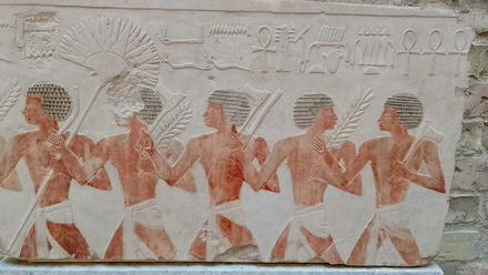 Loktionov_Judge like an Egyptian_Deir-el-Bahri_soldiers