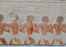 Loktionov_Judge like an Egyptian_Deir-el-Bahri_soldiers