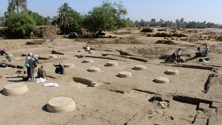 25 07 08_Stevens_What is the future for Amarna's mudbrick heritage