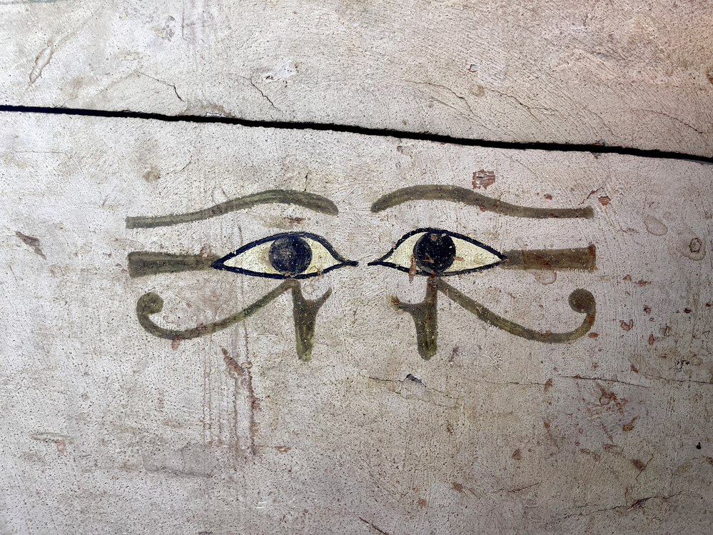 Project Amunet_GEM 72340_Wooden coffin eye panel