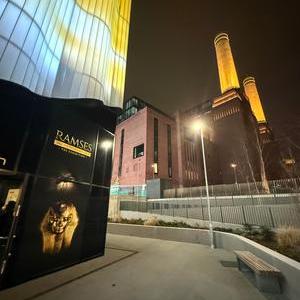 EES on Tour at Ramses and the Pharaoh’s Gold_Outside exhibition at Battersea Power Station